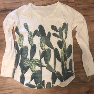 Lululemon cactus long sleeve shirt